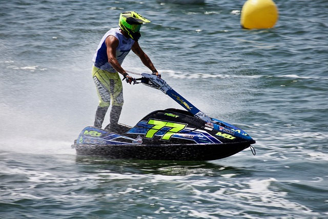 而是強調融 而是強調融